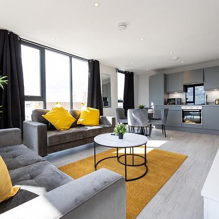 Contemporary 3 Bedrooms Apartment Manchester City Exterior photo