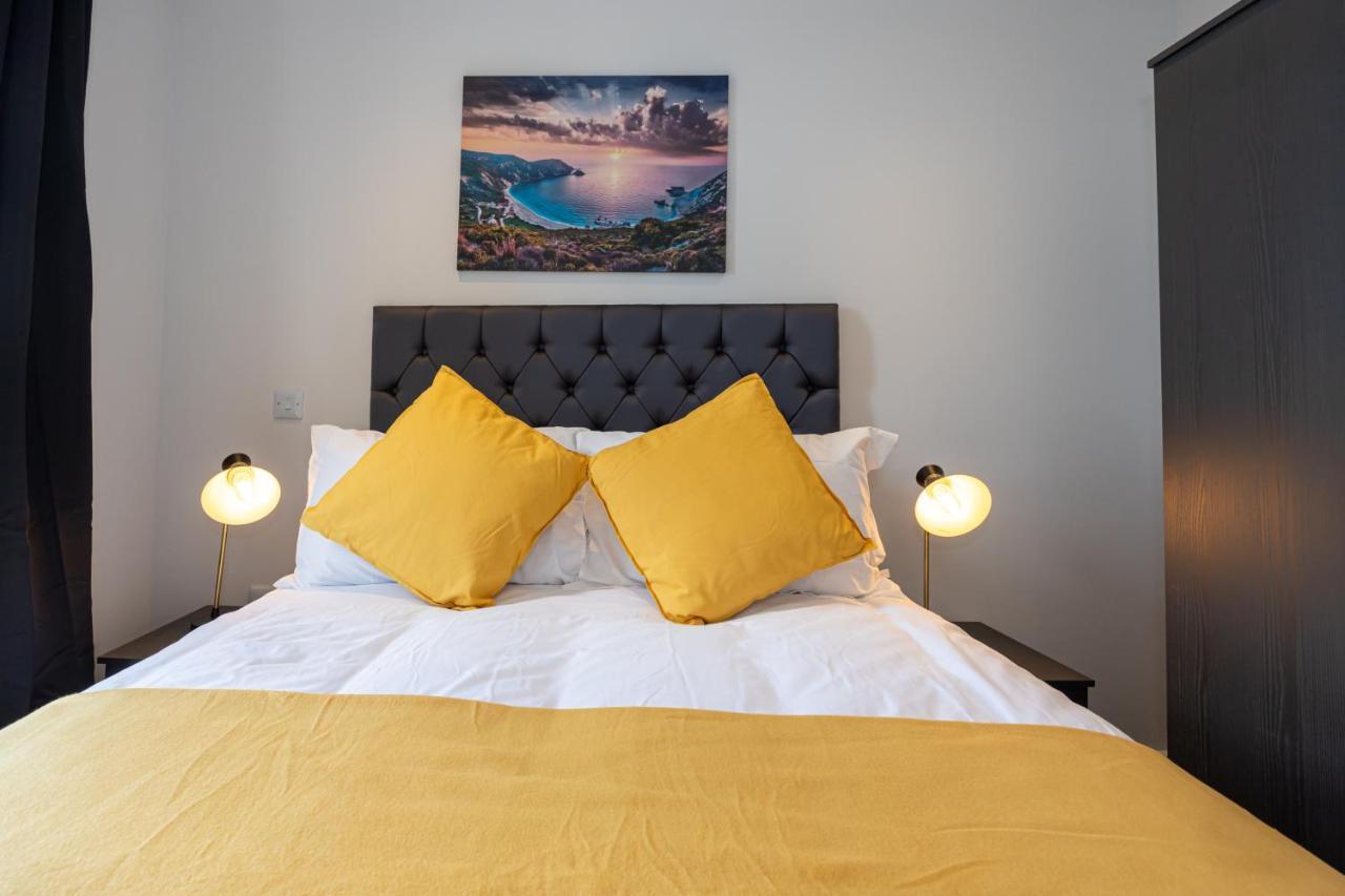 Contemporary 3 Bedrooms Apartment Manchester City Exterior photo